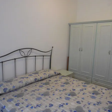 Apartamento Casa Tronas 2 *